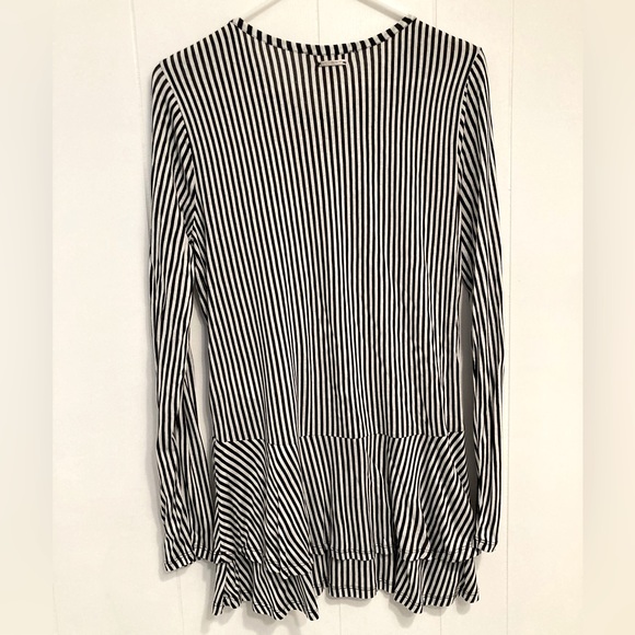 Michael Kors top - Picture 3 of 3